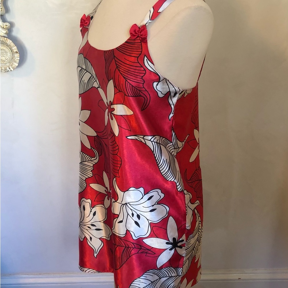 Sante Classic red nightgown w/white & black floral design w/red bows Size Small - Picture 5 of 8